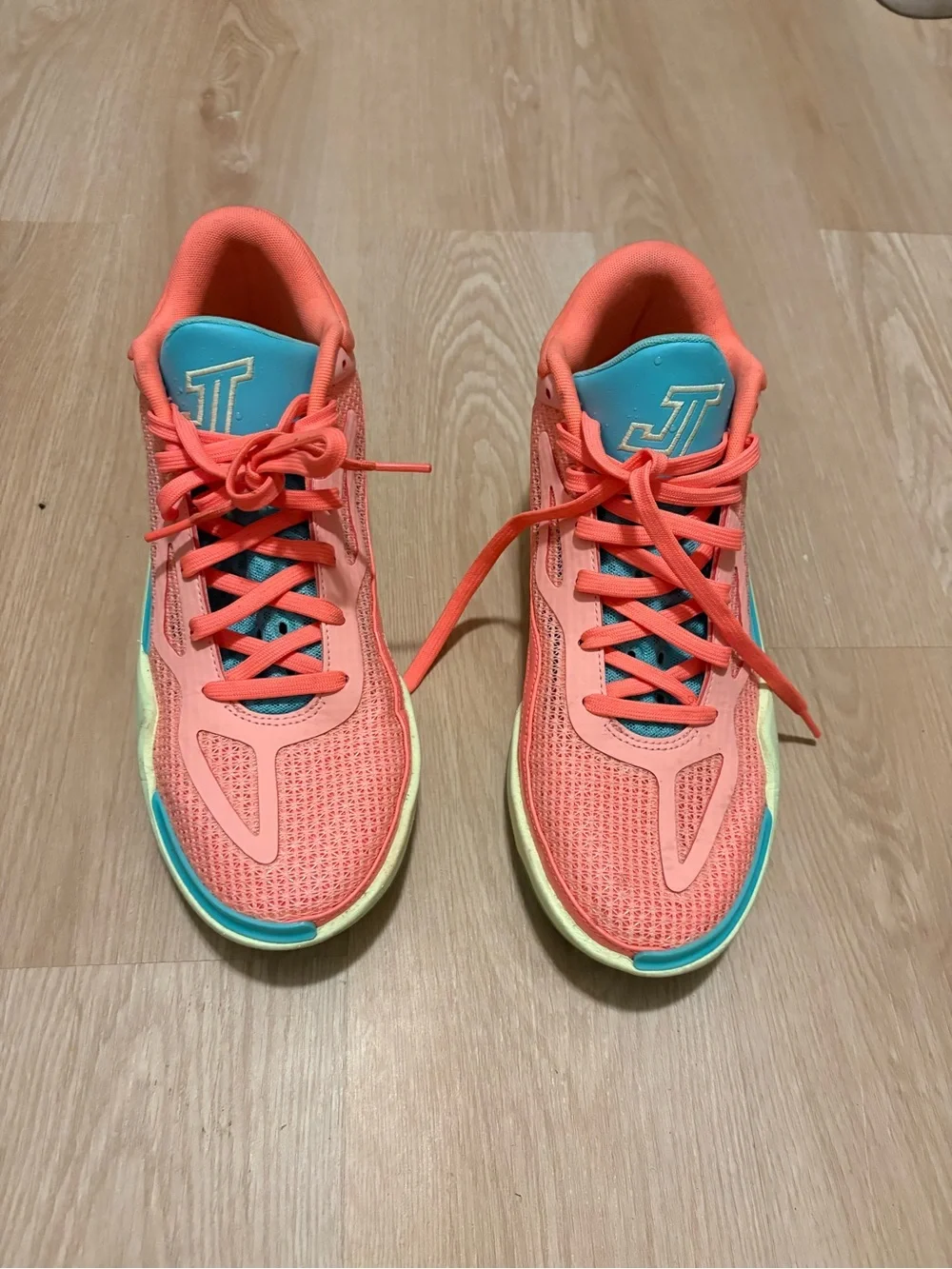Jordan Men's Pink Mint Lemon Lace-Up 👟